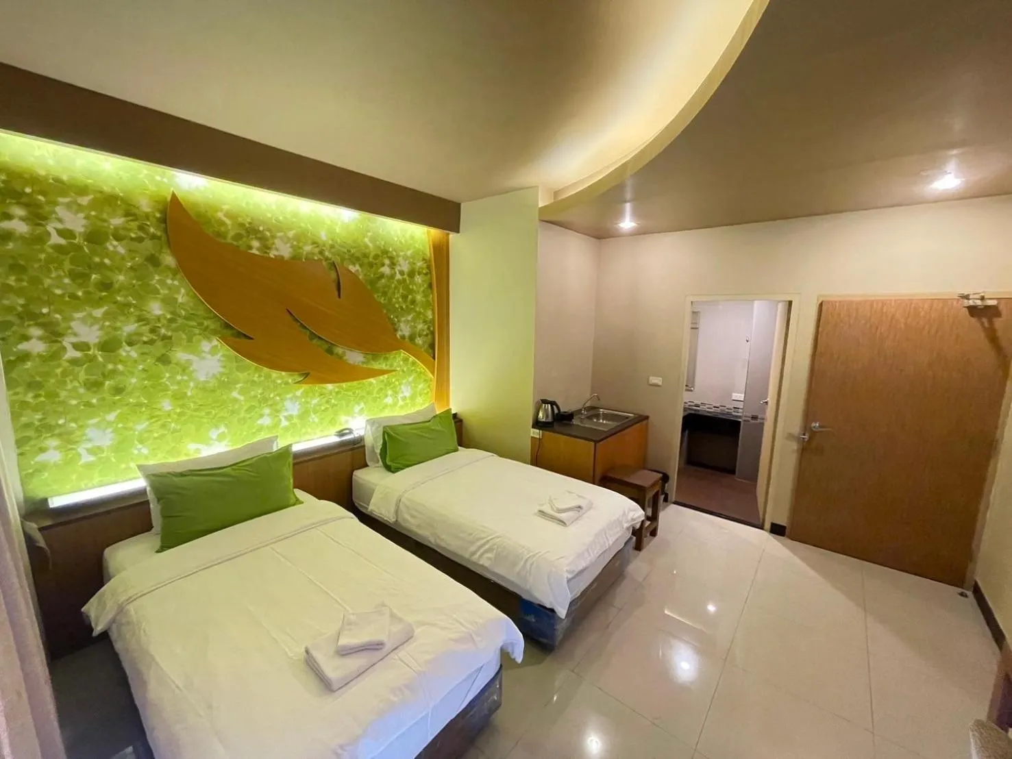 Bed in Le Ram Hotel No window