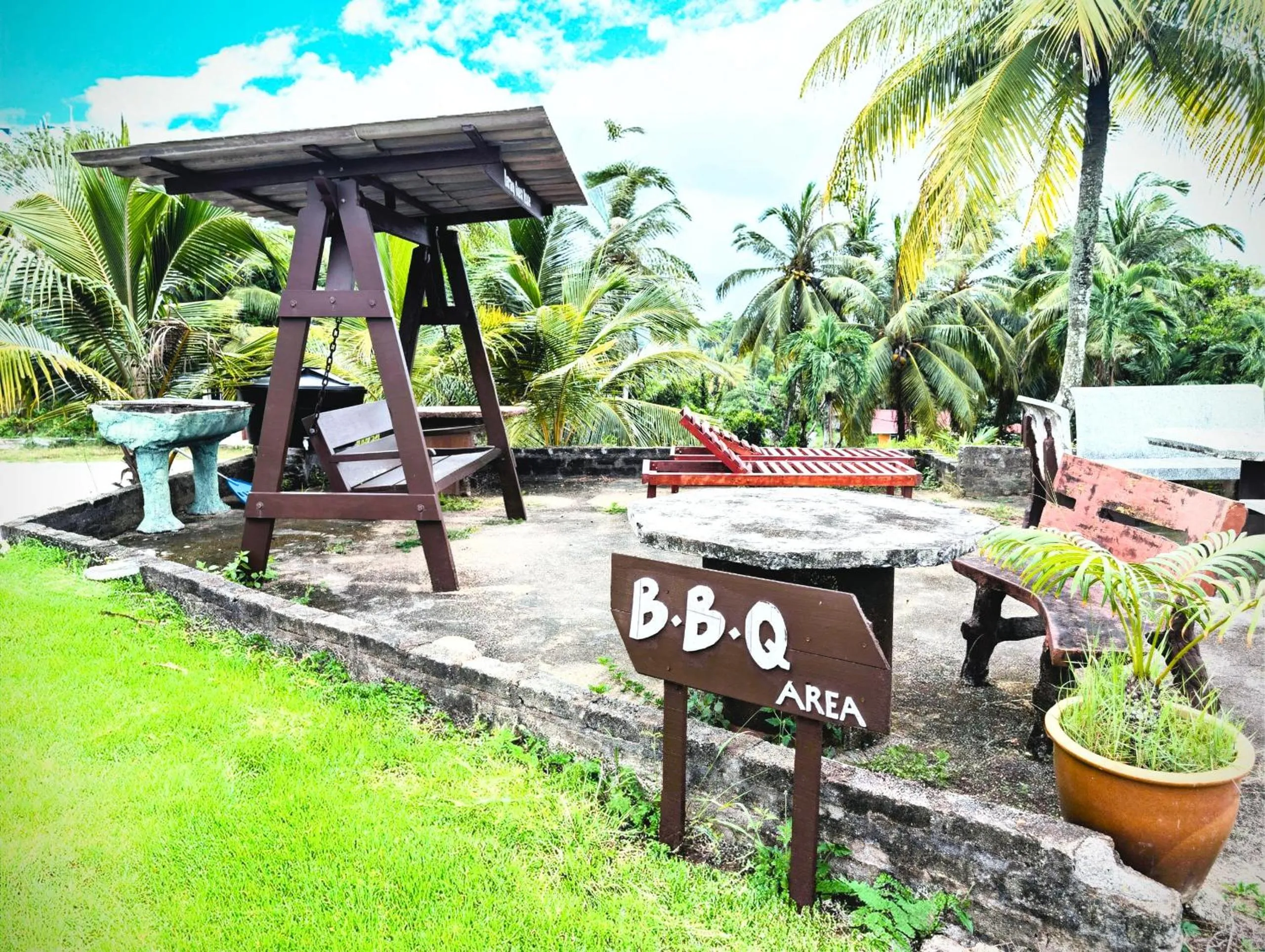 BBQ facilities in Marang Guesthouse Resort