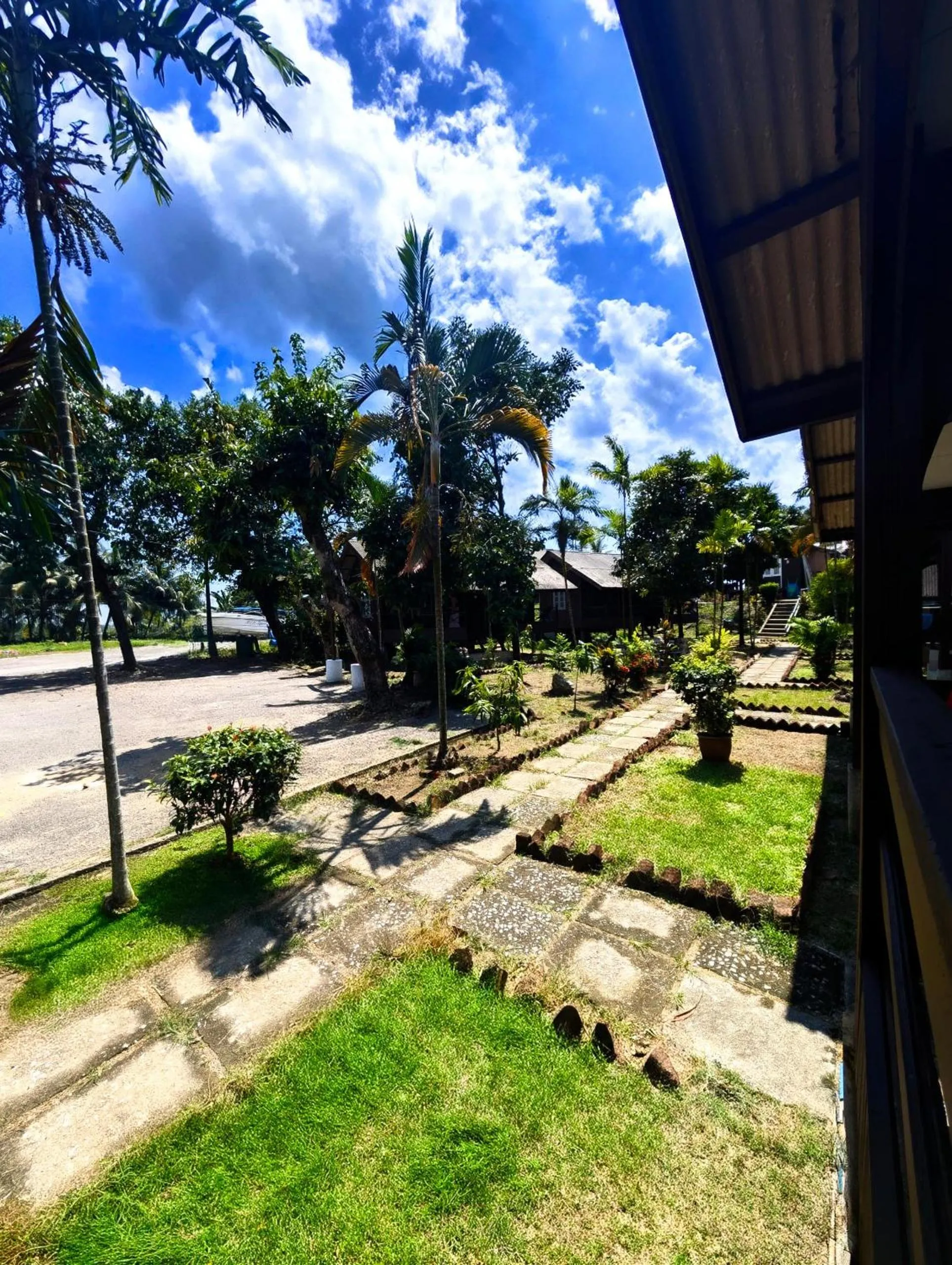 Balcony/Terrace in Marang Guesthouse Resort