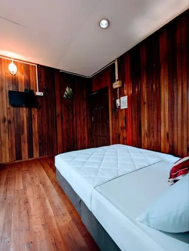 Marang Guesthouse Resort