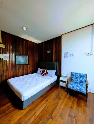 Marang Guesthouse Resort