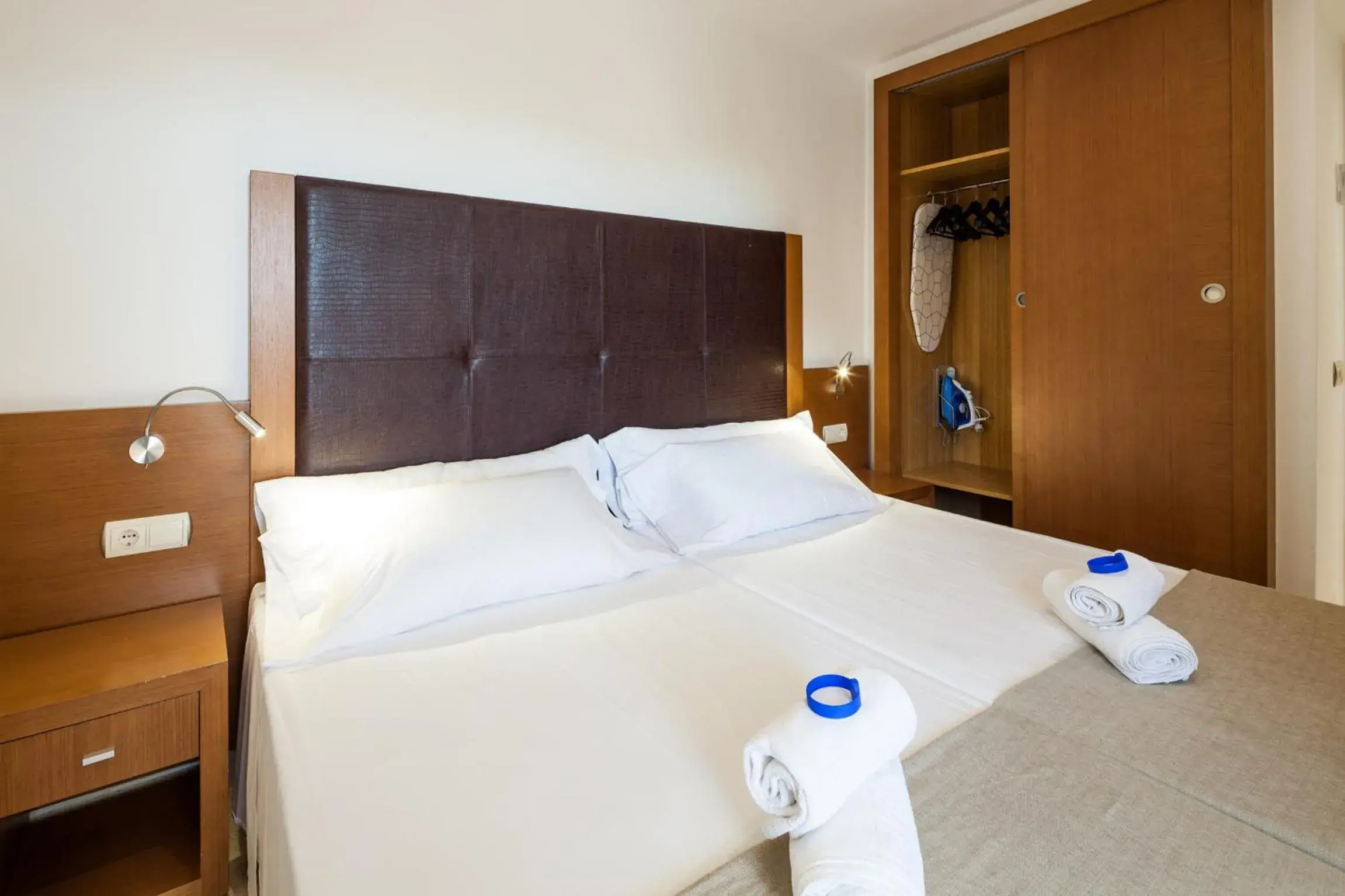 One-Bedroom Apartment (2 - 3 Adults) in Ibiza Heaven Apartments One-Bedroom Apartment (2 - 3 Adults) in Ibiza Heaven Apartments