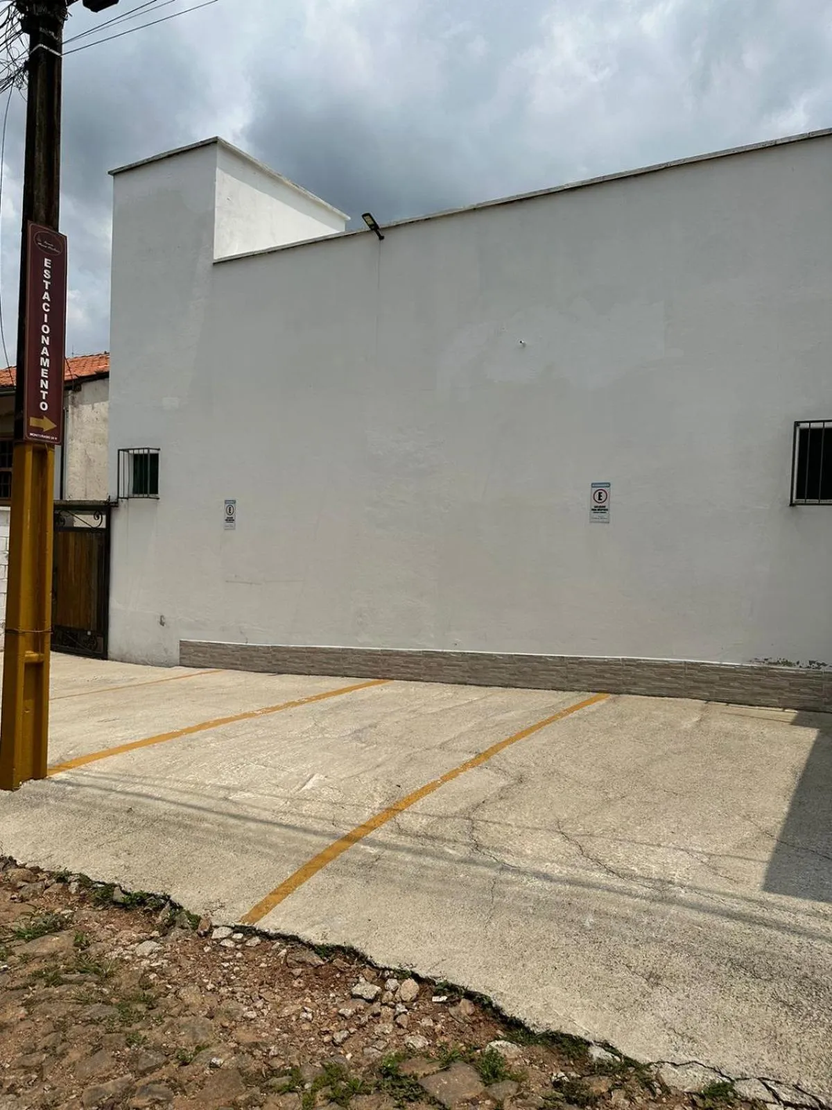 Parking in Pousada Maria Monteiro Tiradentes
