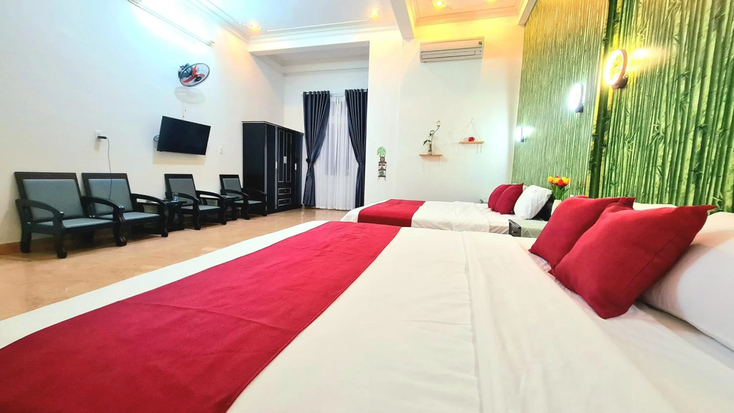 Bed in Minh Trang Villa Hoi An -BBQ Garden