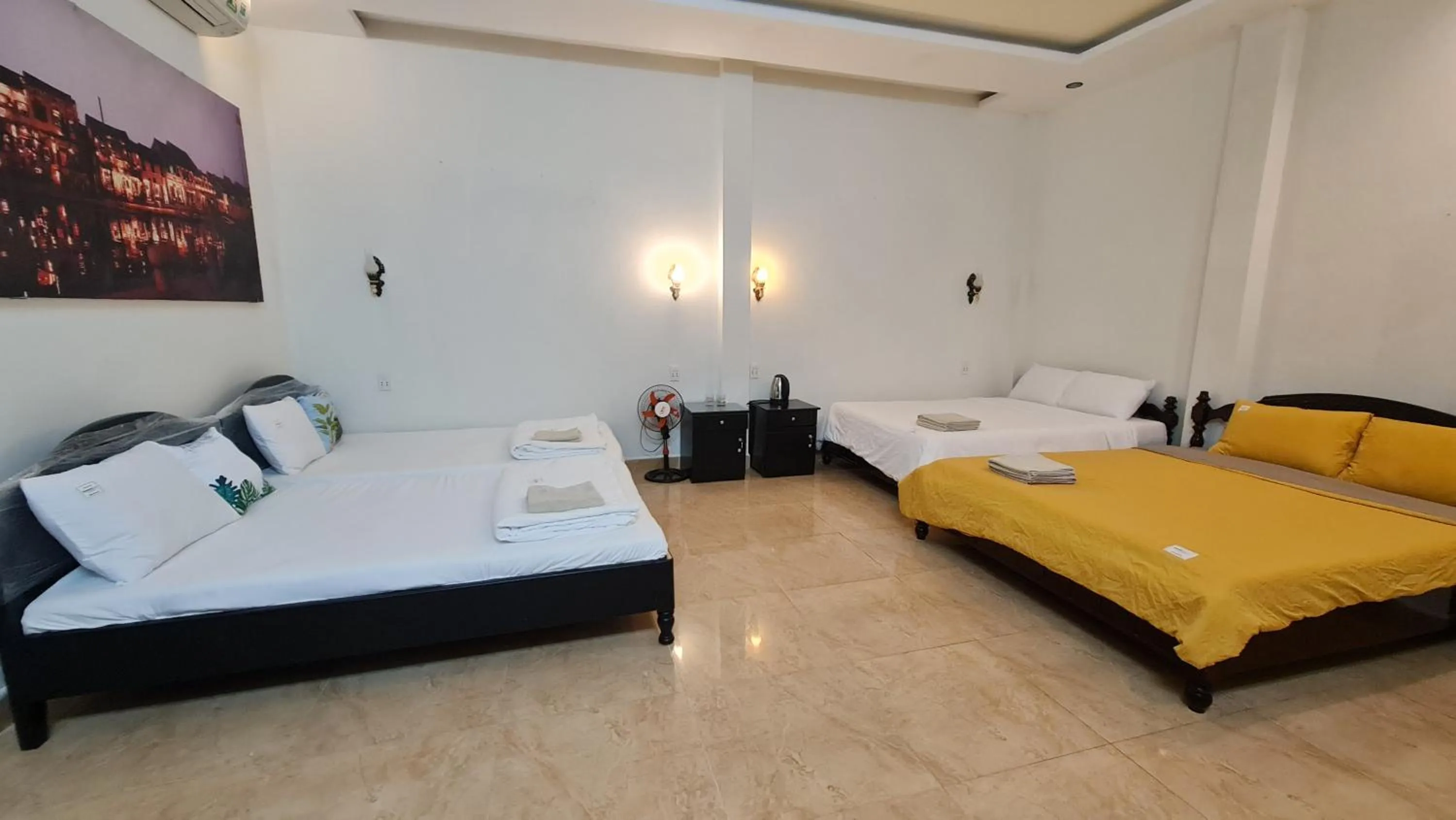 Bed in Minh Trang Villa Hoi An -BBQ Garden