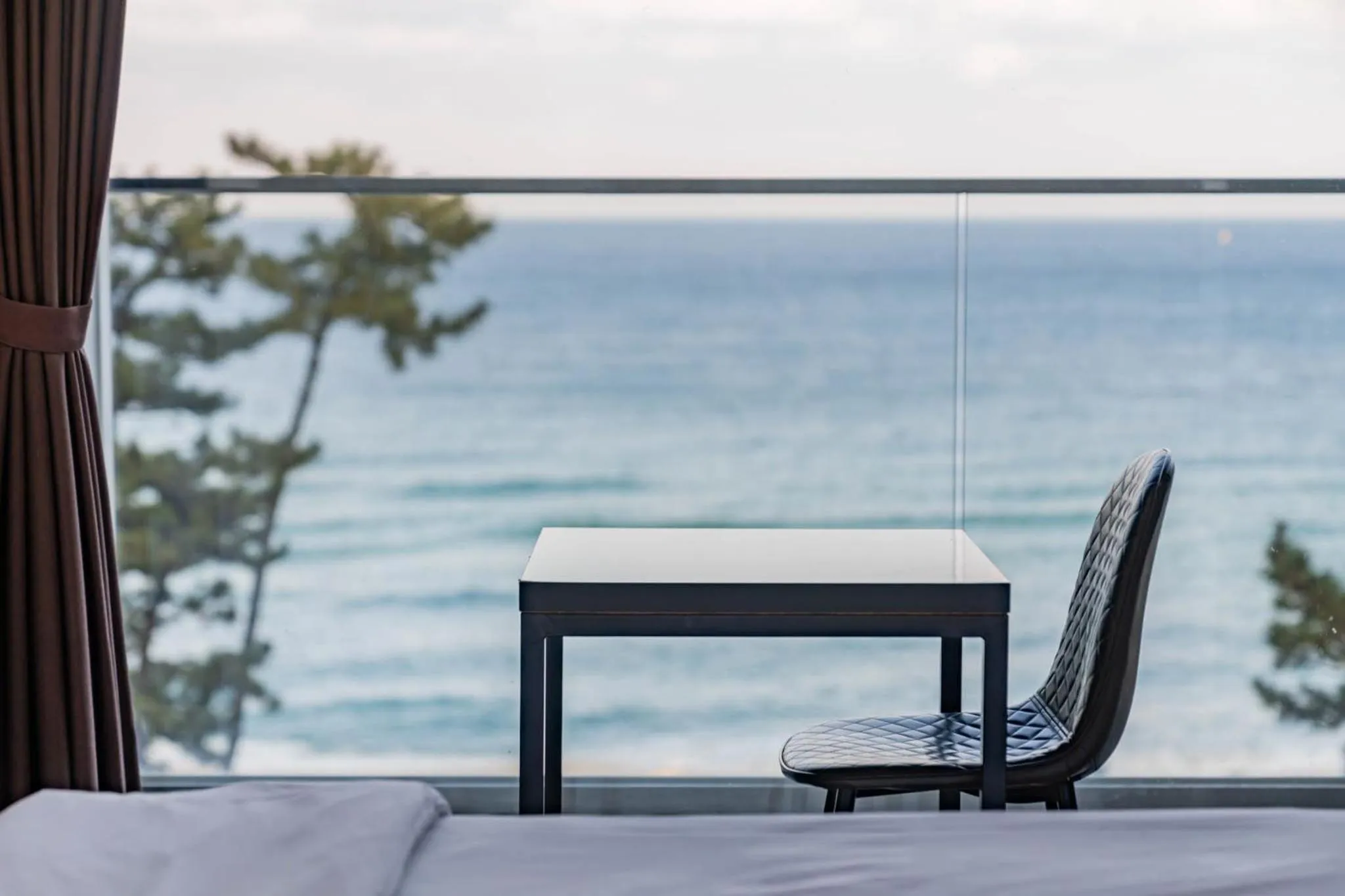 Gangneung Gyeongpodae Hotel Cube