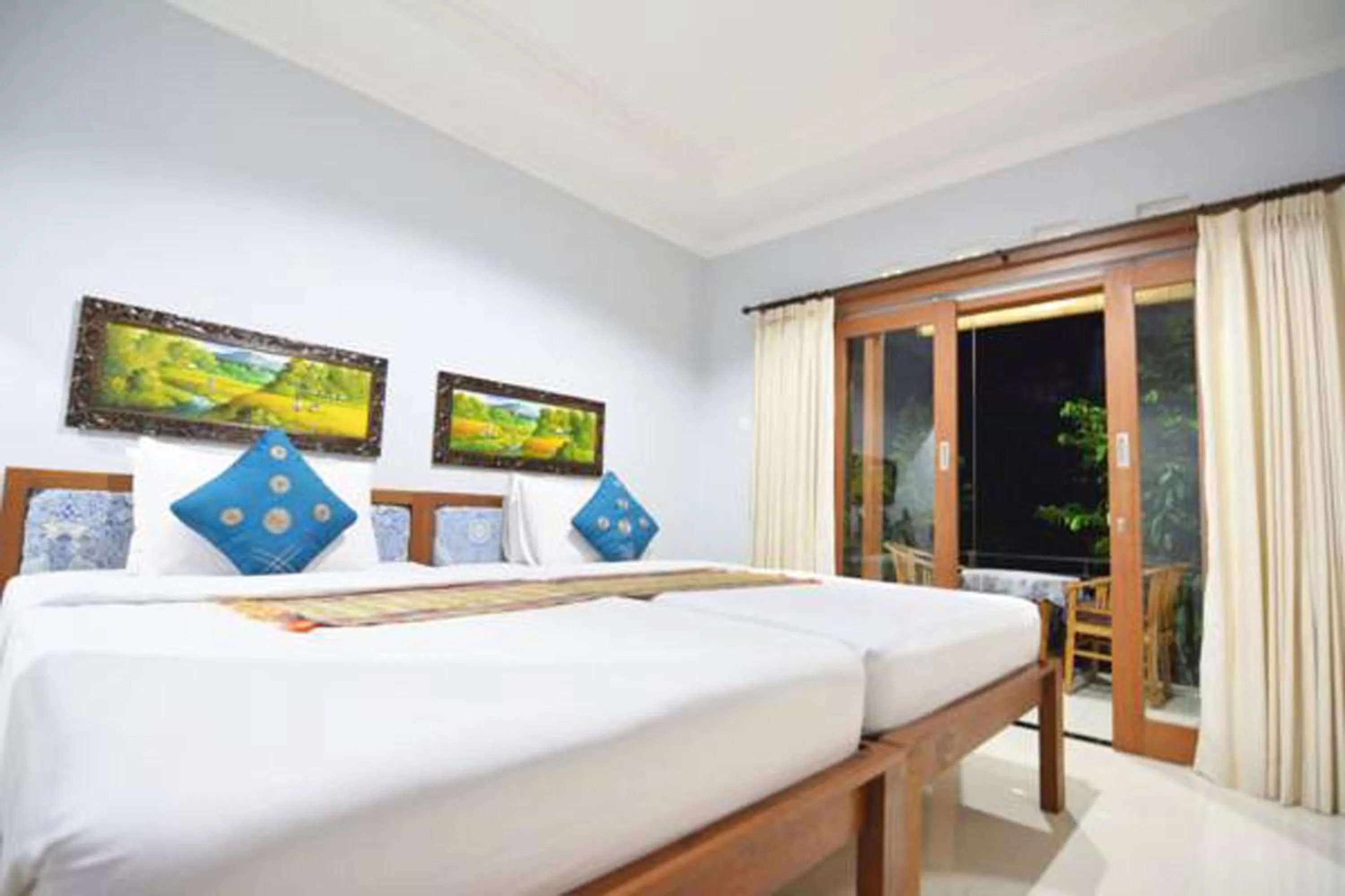Bed in Artja Inn Ubud