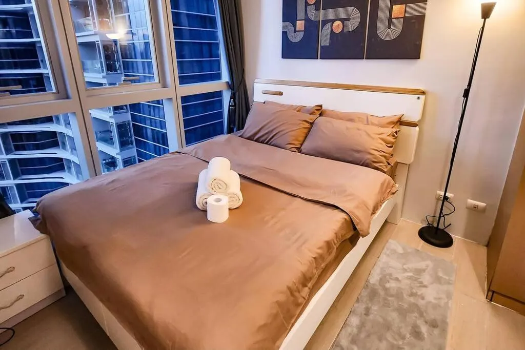 Spacious Executive 3br Apt with PS4 & bathtub in BGC