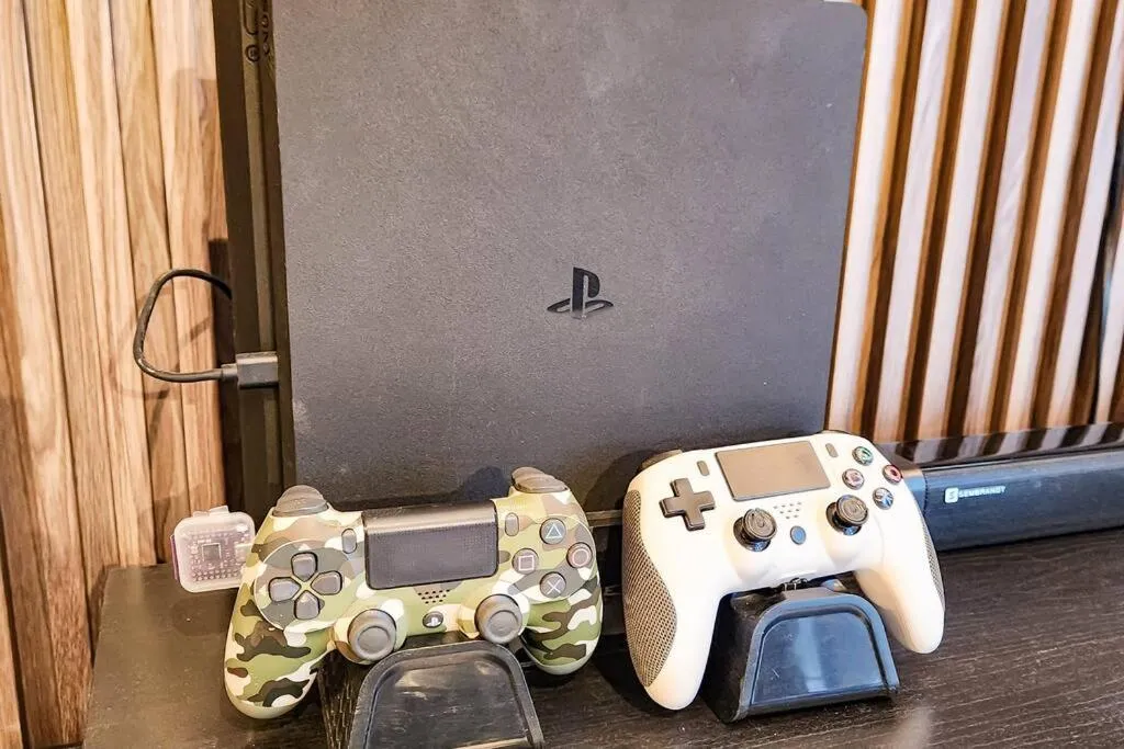 Spacious Executive 3br Apt with PS4 & bathtub in BGC