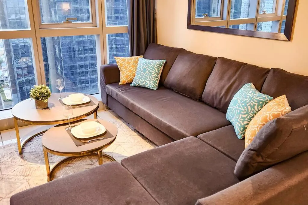 Spacious Executive 3br Apt with PS4 & bathtub in BGC