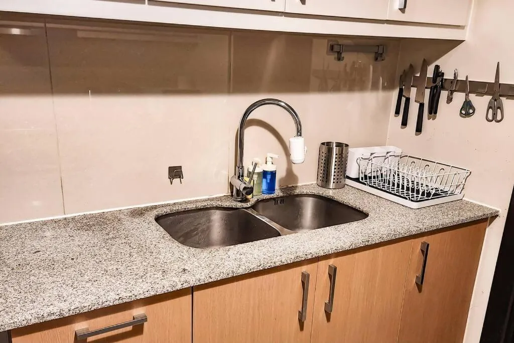 Spacious Executive 3br Apt with PS4 & bathtub in BGC