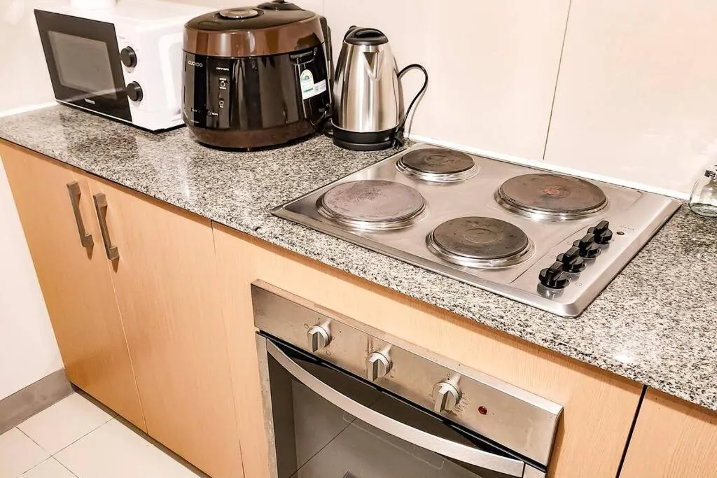 Spacious Executive 3br Apt with PS4 & bathtub in BGC