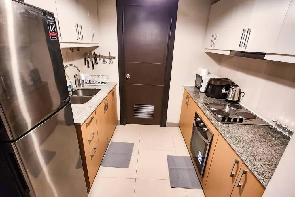 Spacious Executive 3br Apt with PS4 & bathtub in BGC