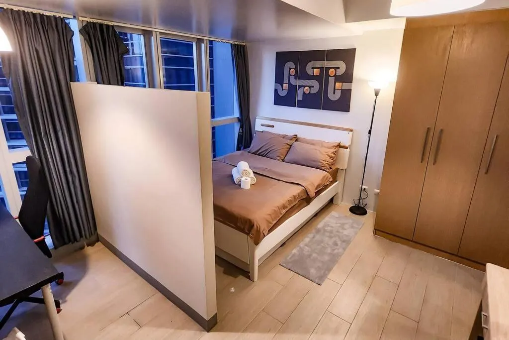 Spacious Executive 3br Apt with PS4 & bathtub in BGC