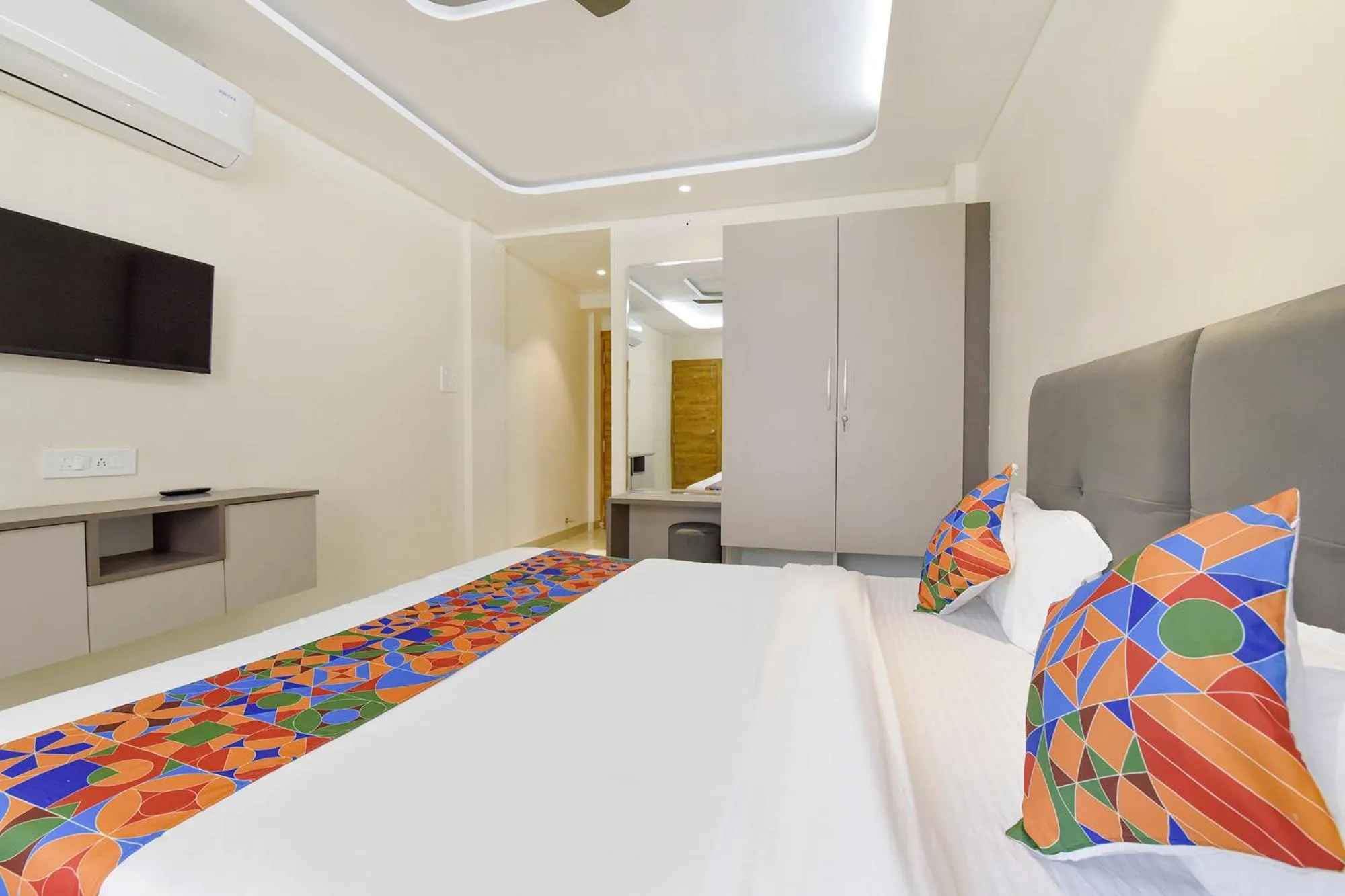 Bed in FabHotel Synergy Stays