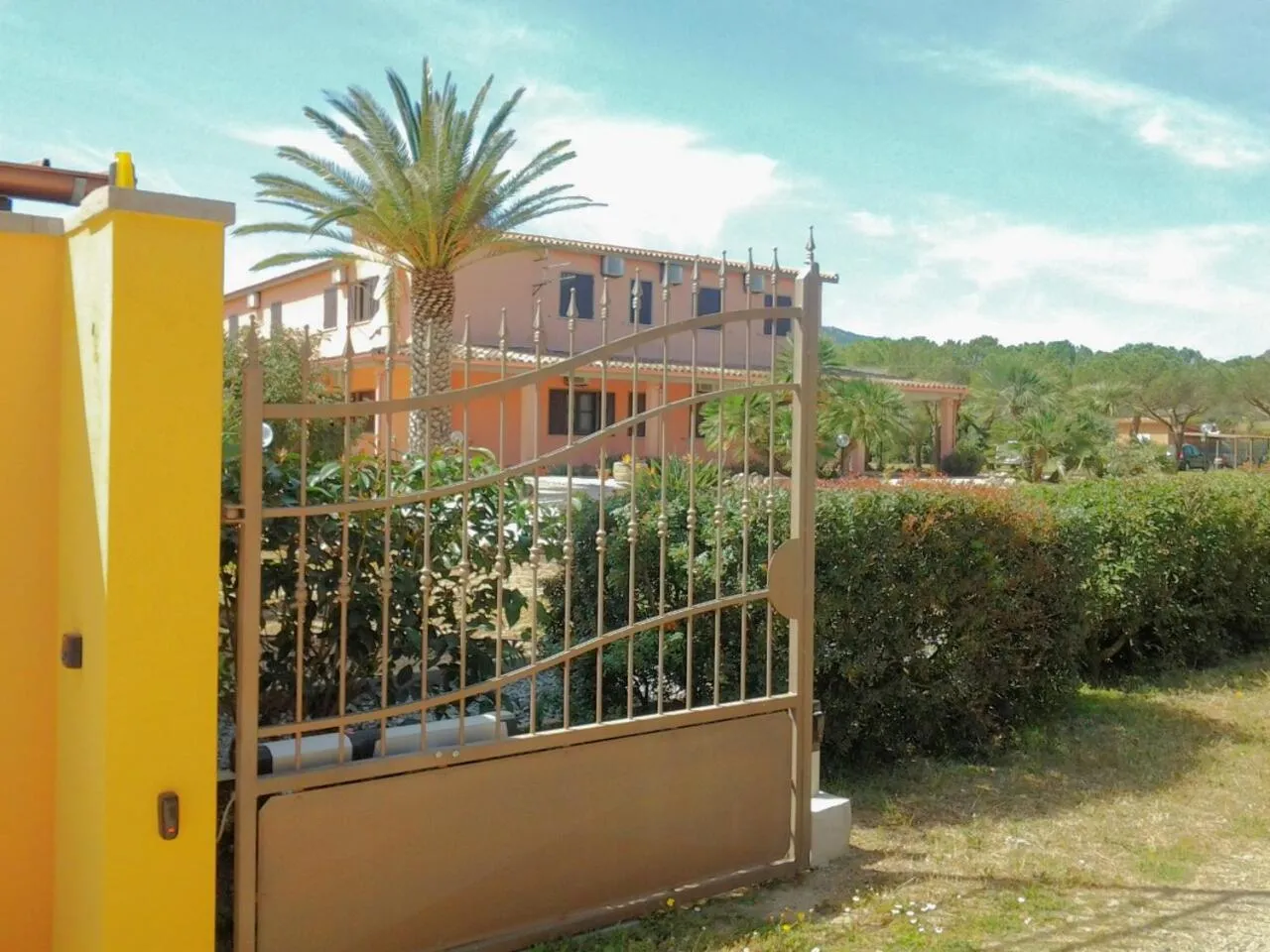 Property building in Hotel Su Giudeu