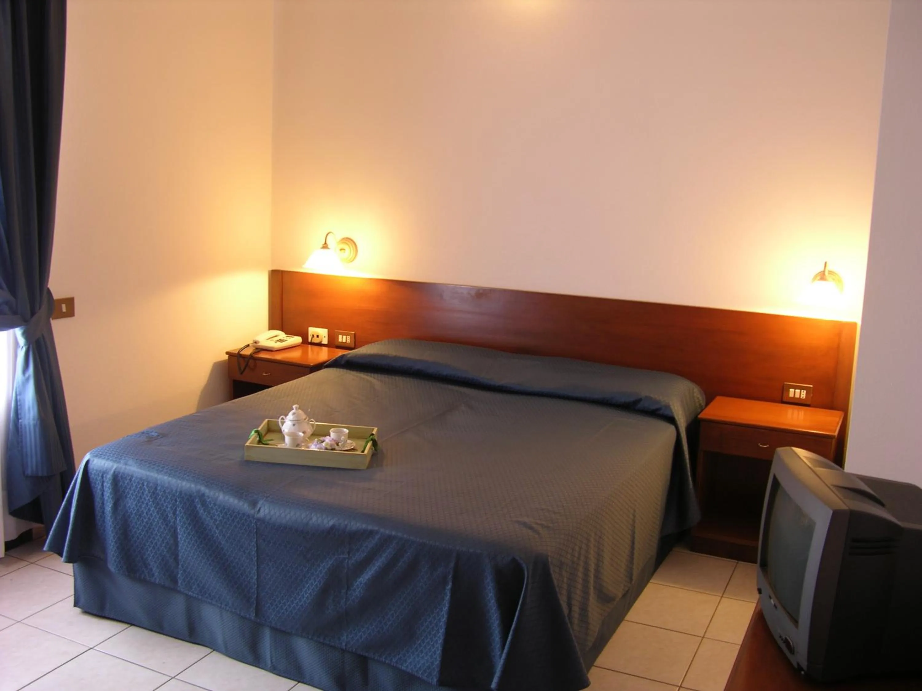 Photo of the whole room, Bed in Hotel Su Giudeu