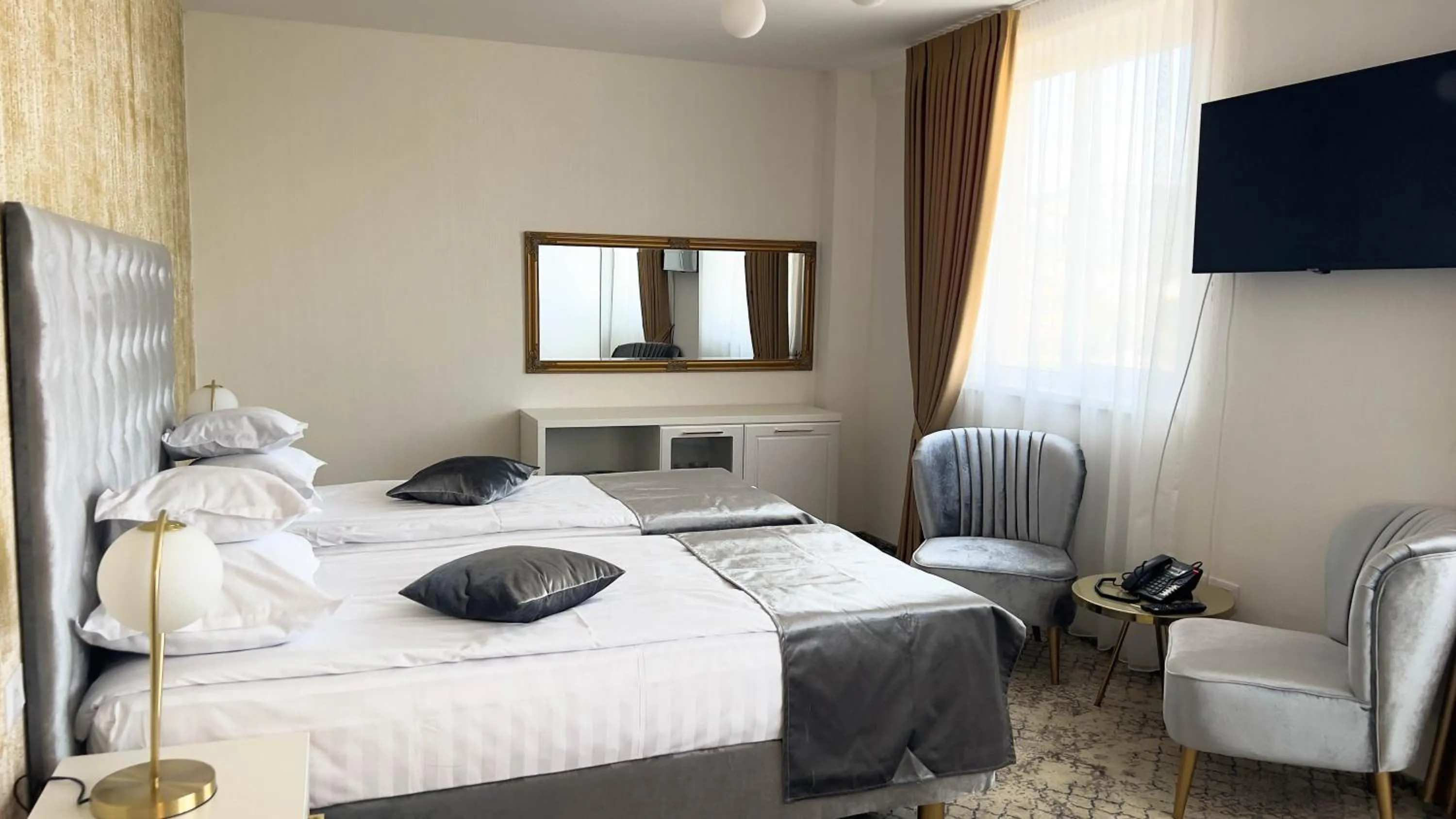 Bed in Sentir Hotel