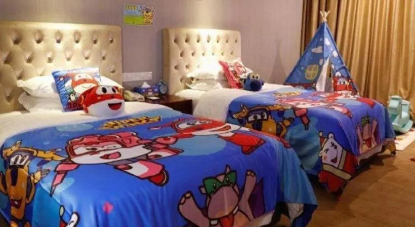 Bed in New Century Hotel Putuo Zhoushan