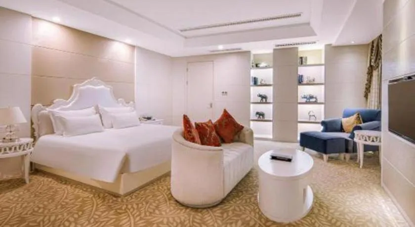 Bed in New Century Hotel Putuo Zhoushan