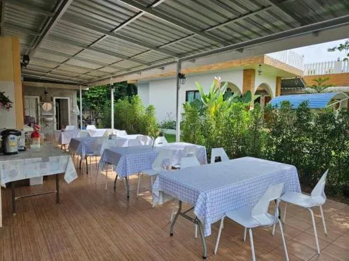 Charming Home Resort