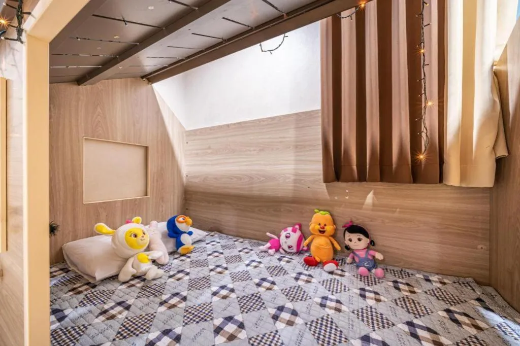 Bed in Seogwipo (Seongsan) Beach Hotel