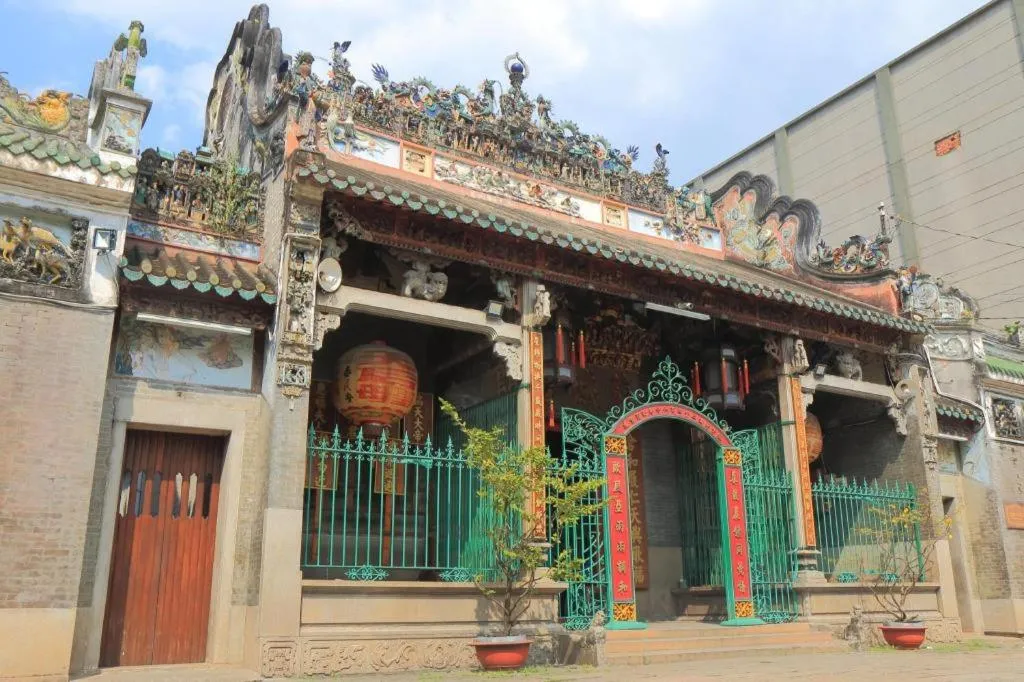 Amura Hotel Thủ Đức