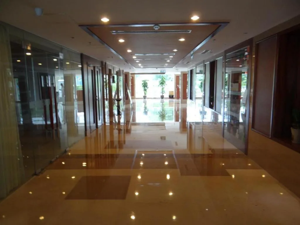 Titan Paradise Xiamen Hotel