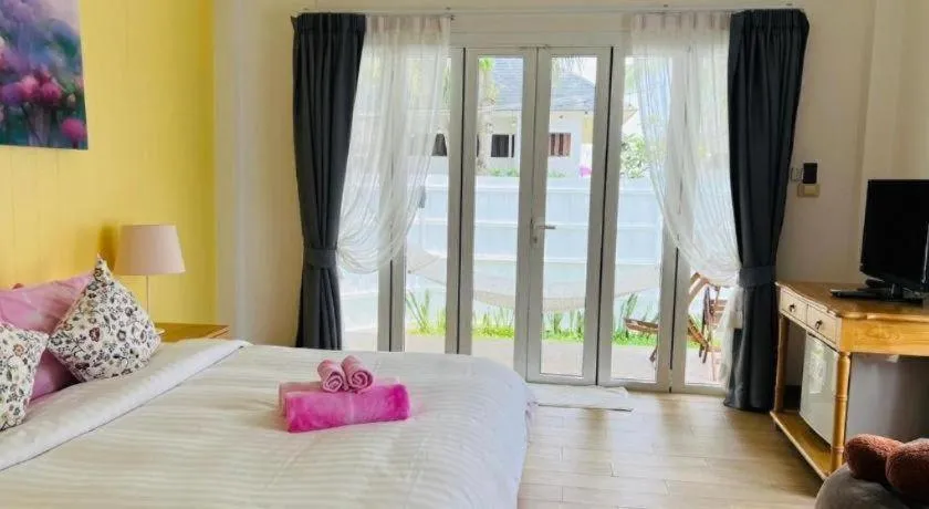 Bed in Sea Coco Resort