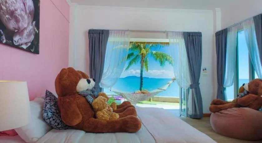 Bed in Sea Coco Resort