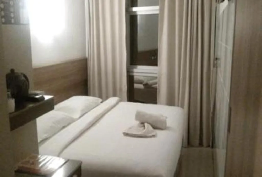 Bed in City Villa Jakarta