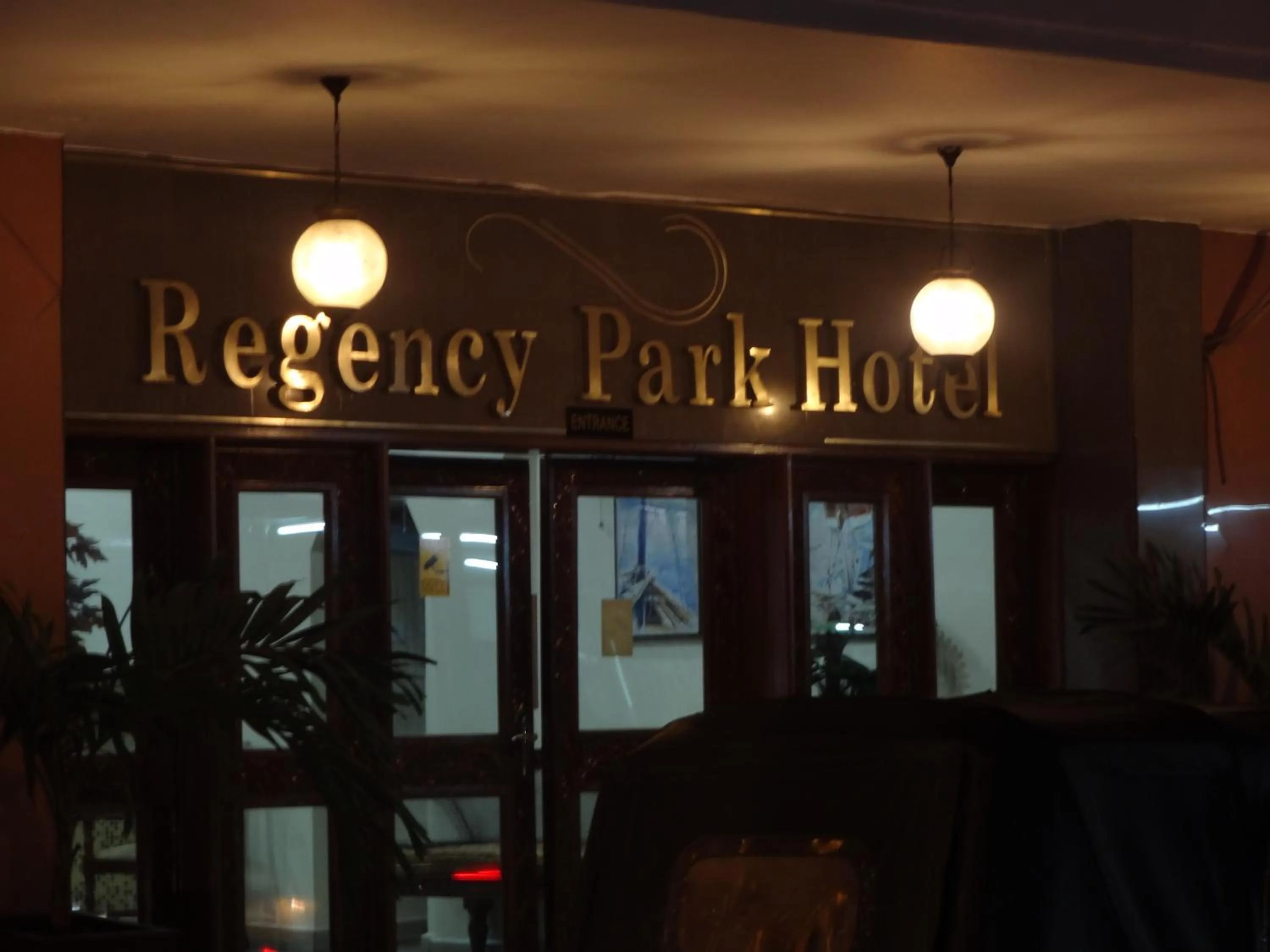 Facade/entrance in Regency Park Hotel