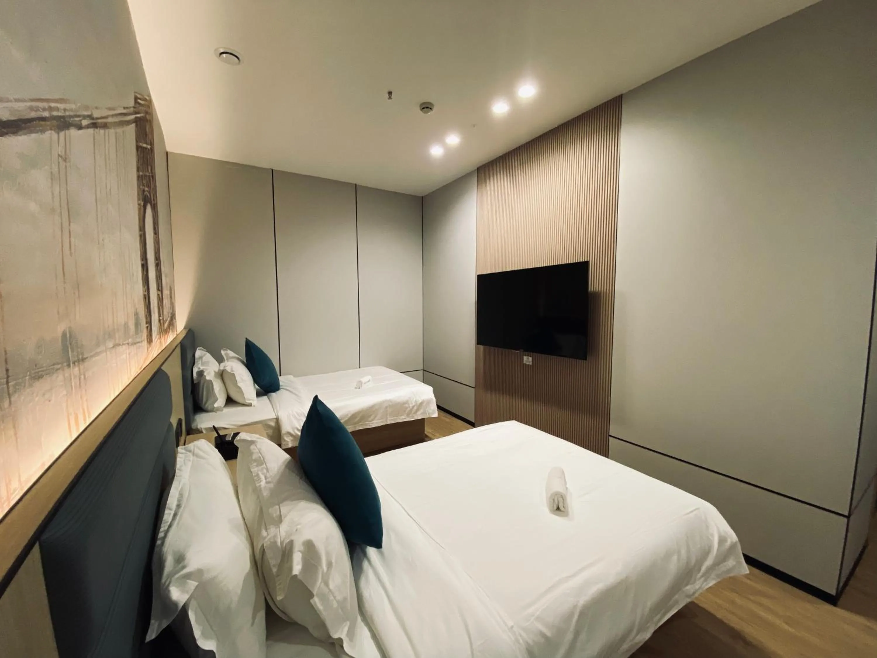 Bedroom, Bed in Fan's Hotel Palo