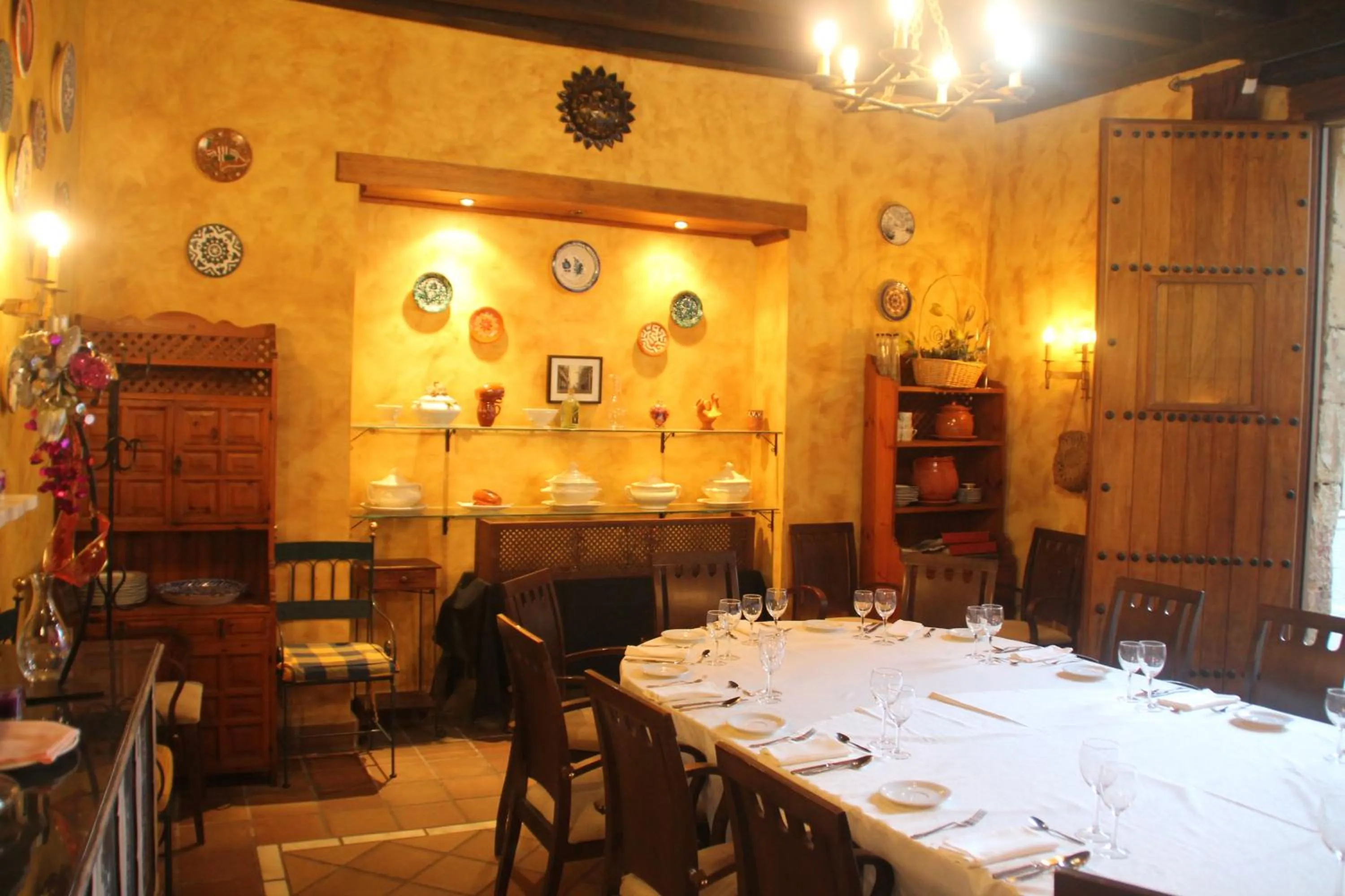Restaurant/places to eat in Hotel Palacio de Oñate