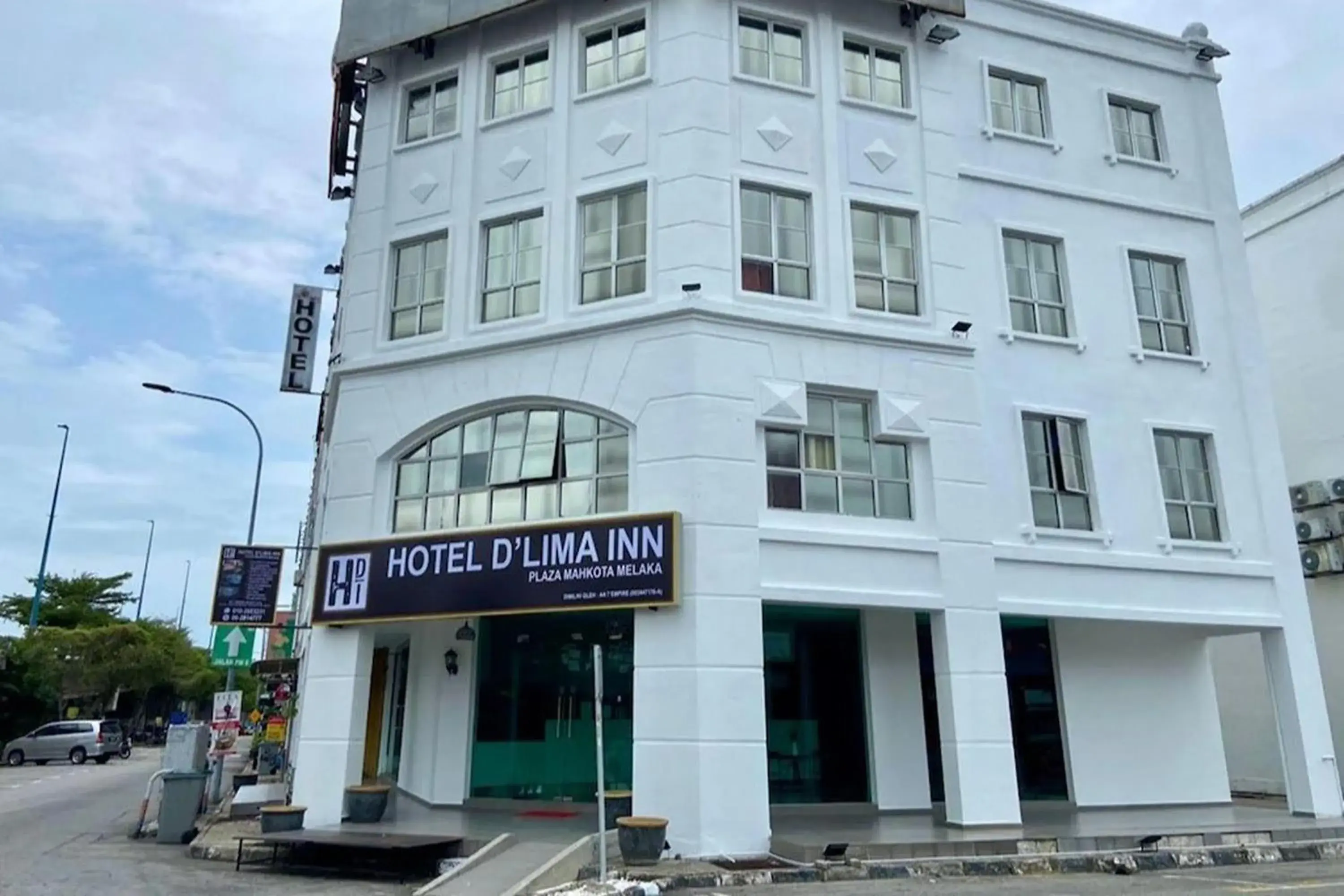 Property building in Hotel Dlima Inn Plaza Mahkota Melaka Property building in Hotel Dlima Inn Plaza Mahkota Melaka