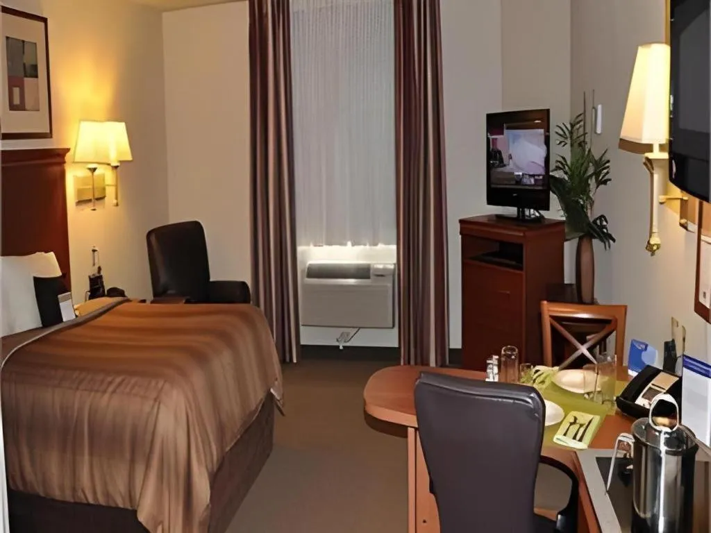 Bed in Candlewood Suites Springfield By IHG