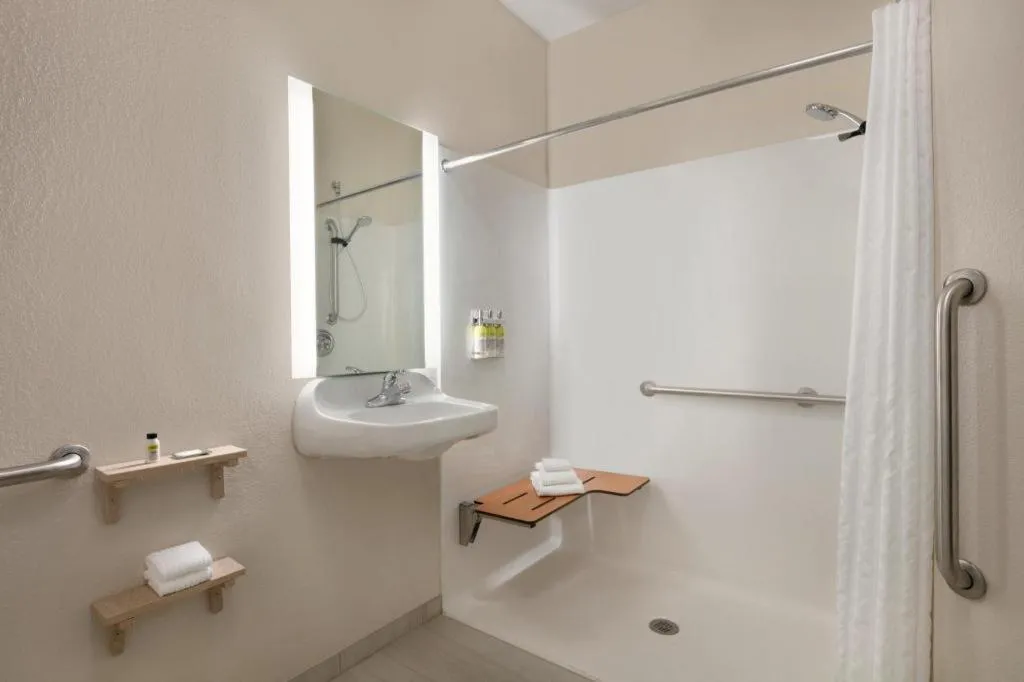 Candlewood Suites Springfield By IHG