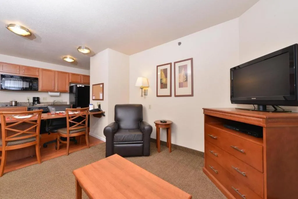 Candlewood Suites Springfield By IHG