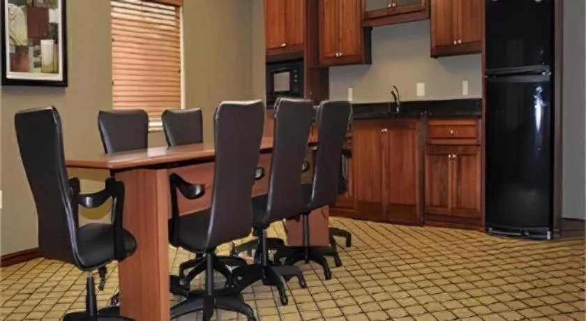 Candlewood Suites Springfield By IHG