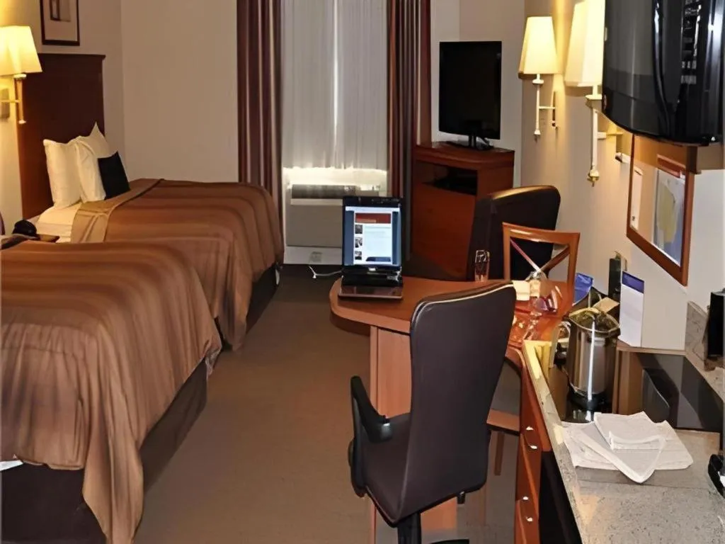 Bed in Candlewood Suites Springfield By IHG