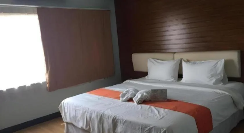 Bed in Cactus Resort & Hotel