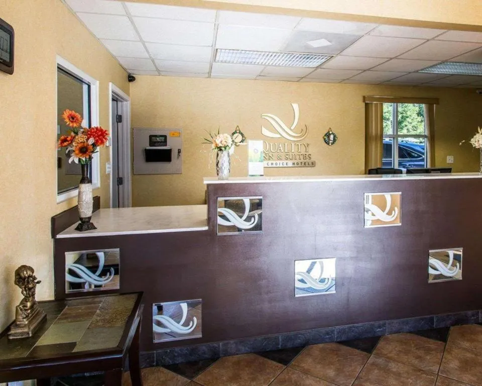 Quality Inn & Suites near Panama City Beach