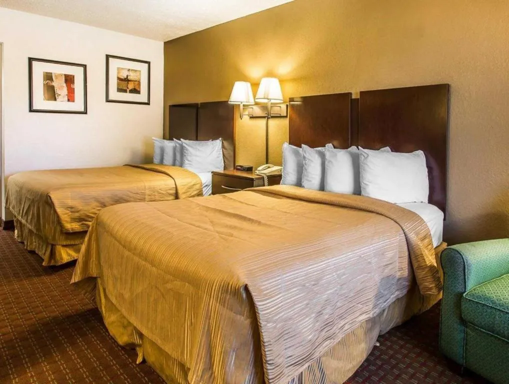 Bed in Quality Inn & Suites near Panama City Beach