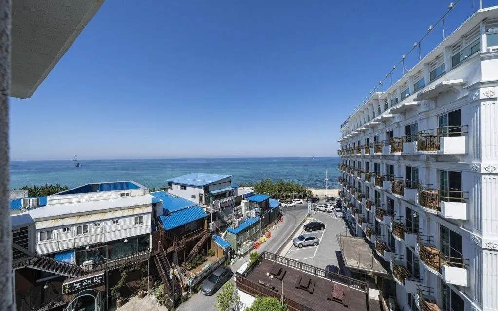 Gangneung Gyeongpodae Gangneung Motel
