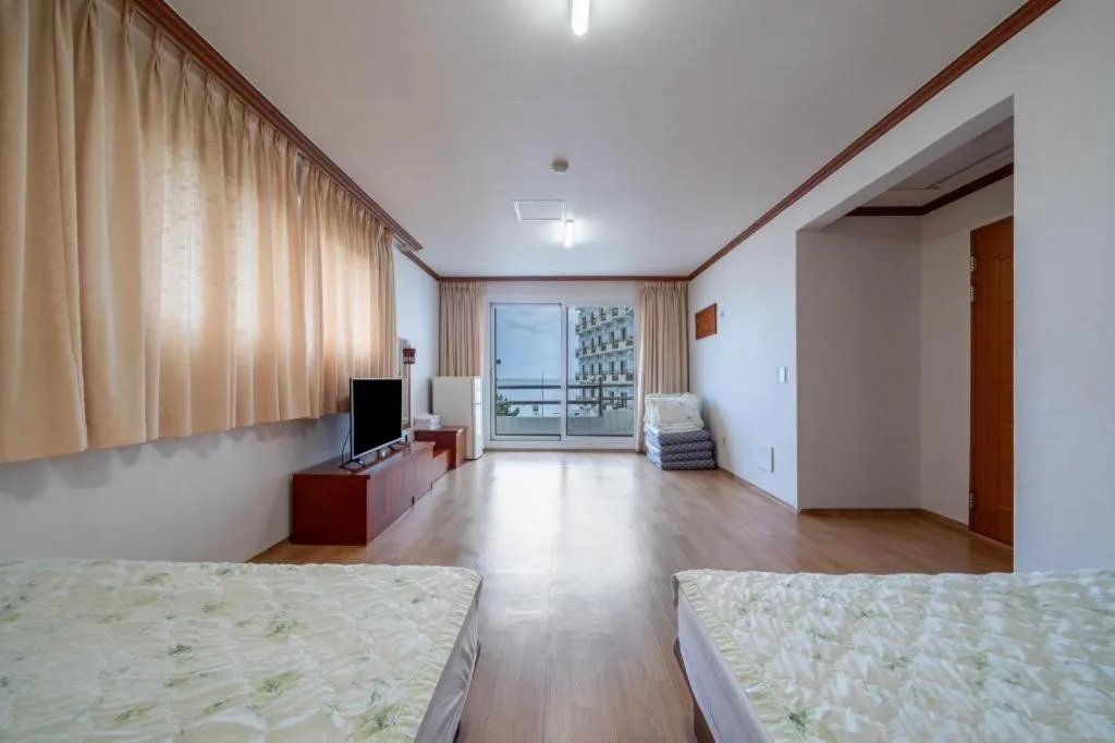 Bed in Gangneung Gyeongpodae Gangneung Motel