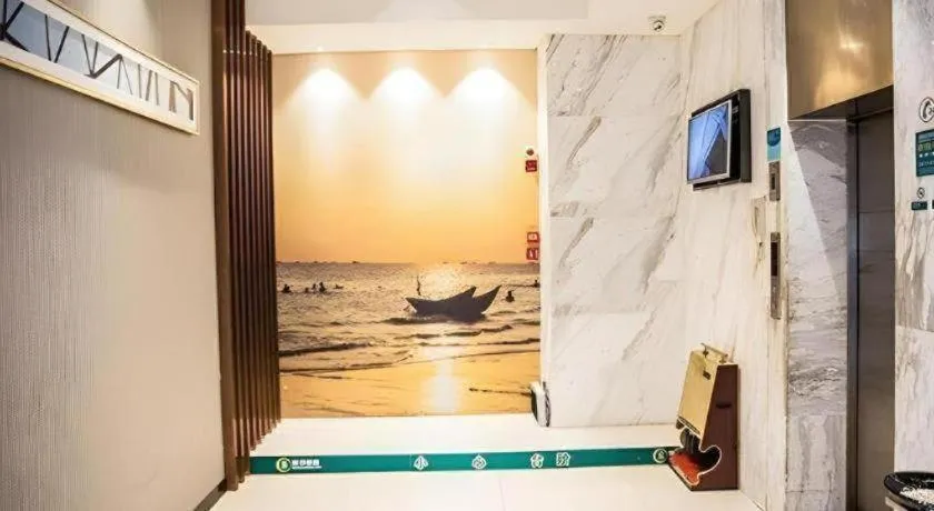 City Comfort Inn Beihai RT-Mart High Speed Railway Station