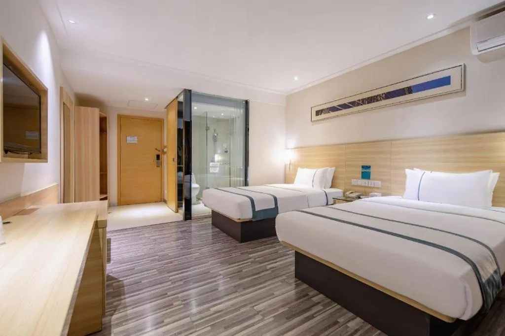 Bed in City Comfort Inn Beihai RT-Mart High Speed Railway Station