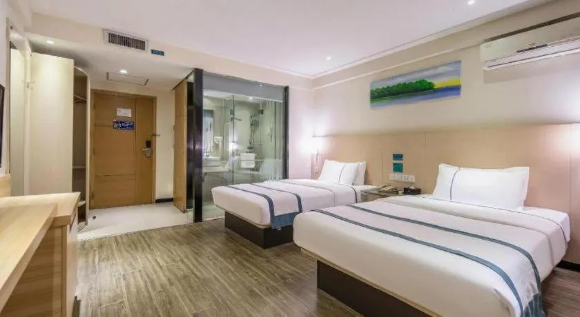 Bed in City Comfort Inn Beihai RT-Mart High Speed Railway Station