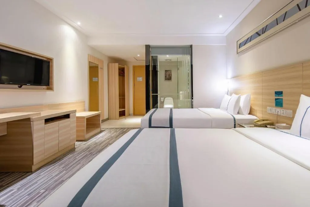 Bed in City Comfort Inn Beihai RT-Mart High Speed Railway Station