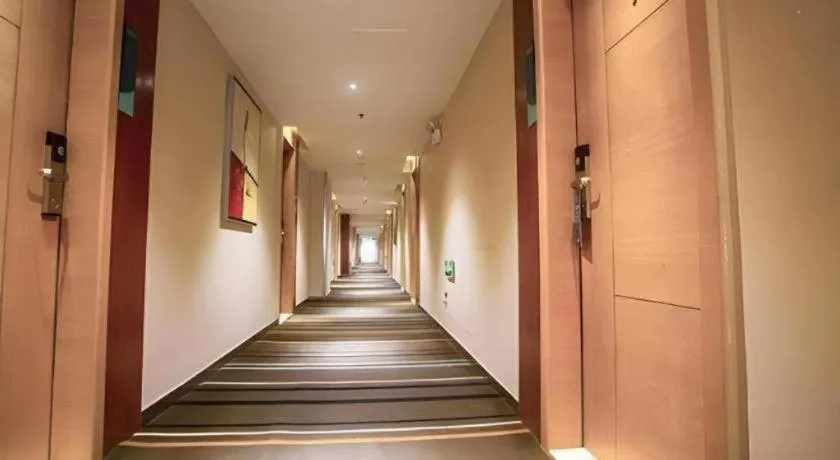 City Comfort Inn Beihai RT-Mart High Speed Railway Station